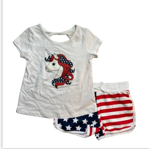 NWT btween Two Piece Shorts Outfit in a Patriotic Unicorn and Flag Design Size 5 - Picture 5 of 13